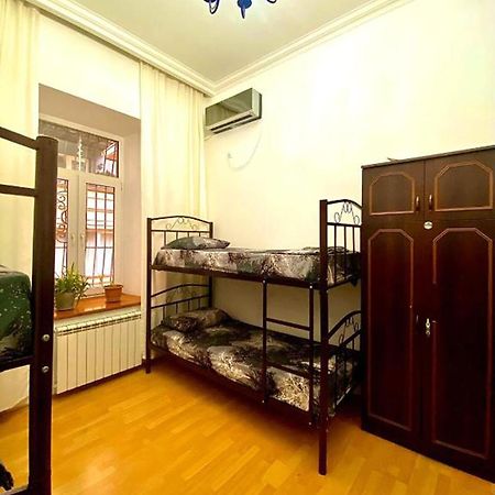 S T Hostel Formerly Sth Hostel Bakoe Buitenkant foto