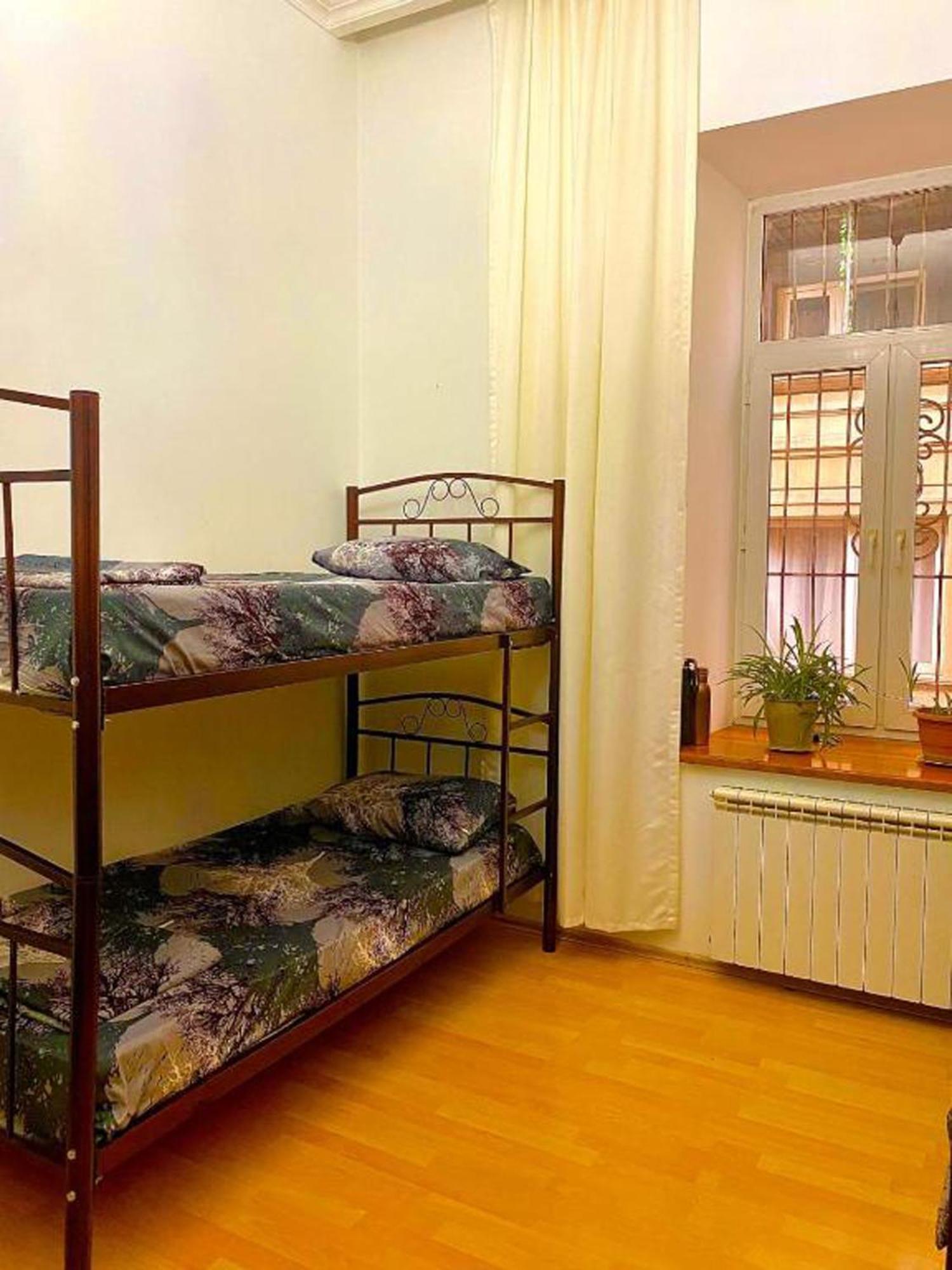 S T Hostel Formerly Sth Hostel Bakoe Buitenkant foto